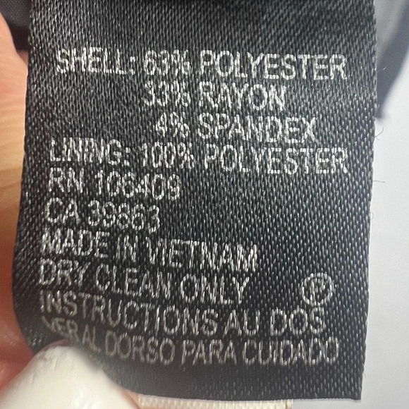 Tahari Arthur S. Levine Flared, Pleated Bi-Stretch Skirt Size 14 - Picture 6 of 8